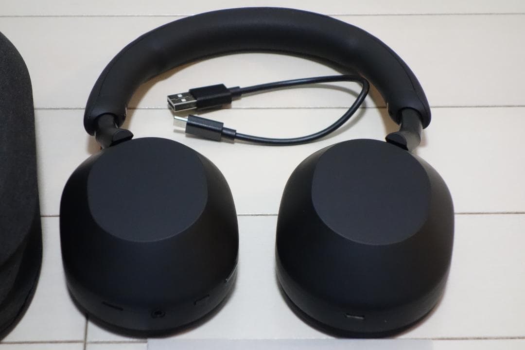 ワイヤレス ノイズキャンセリングヘッドホン WH-1000XM5 SONY