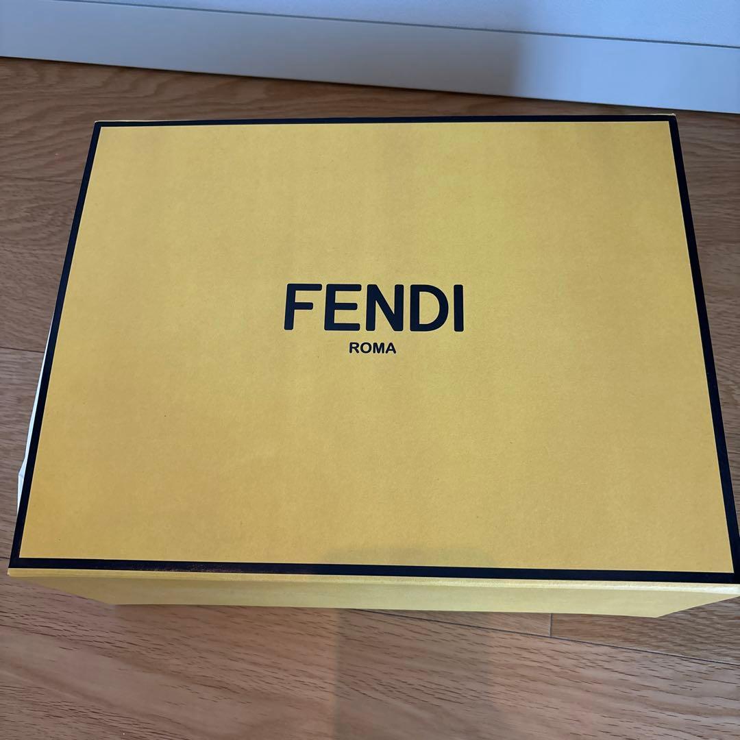 FENDI ペカンタオル　ブランケット