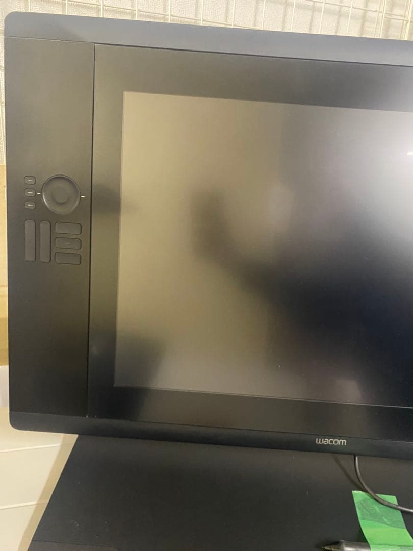 s*n様 Wacom Cintiq 24HD DTK-2400 液タブ　ペンタブ