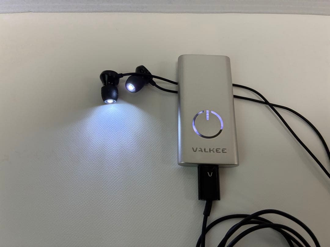 VALKEE バルケー　有線LEDイヤホン