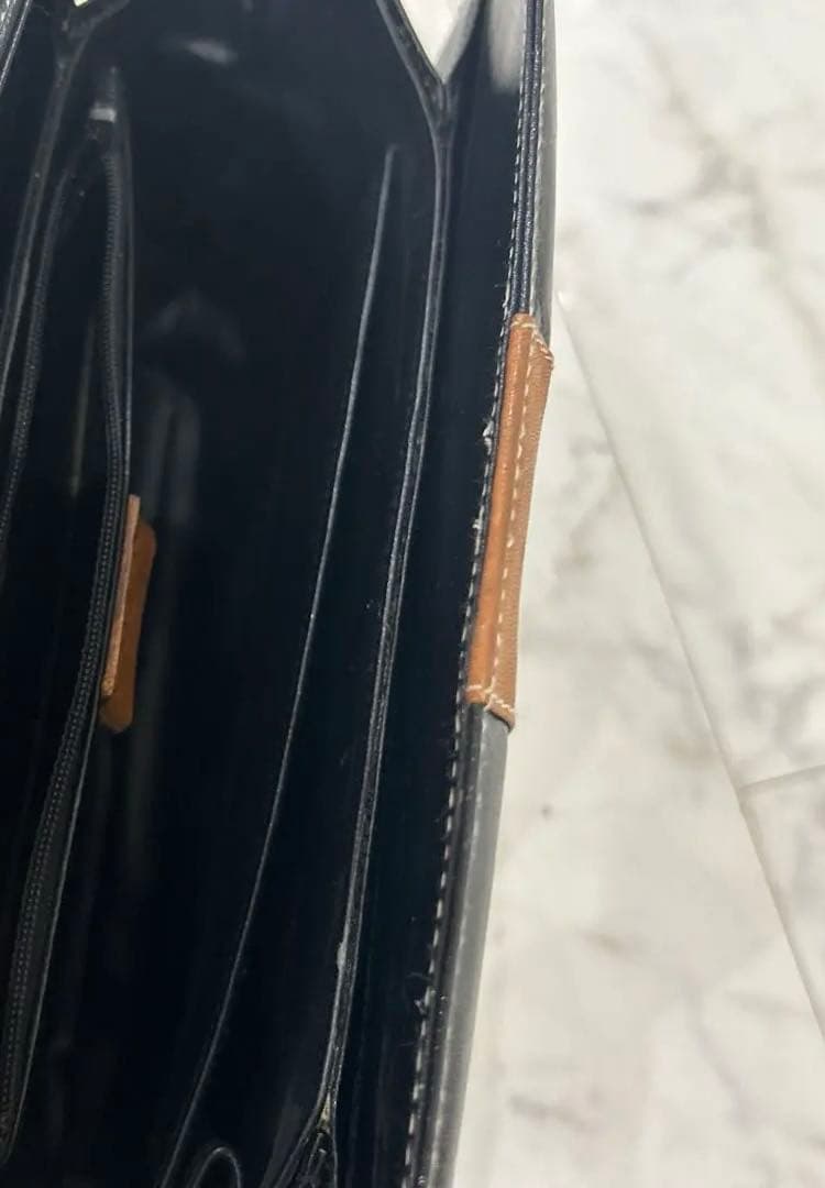 イヴサンローラン 本革 2wayショルダーバッグ　ブラック　匿名