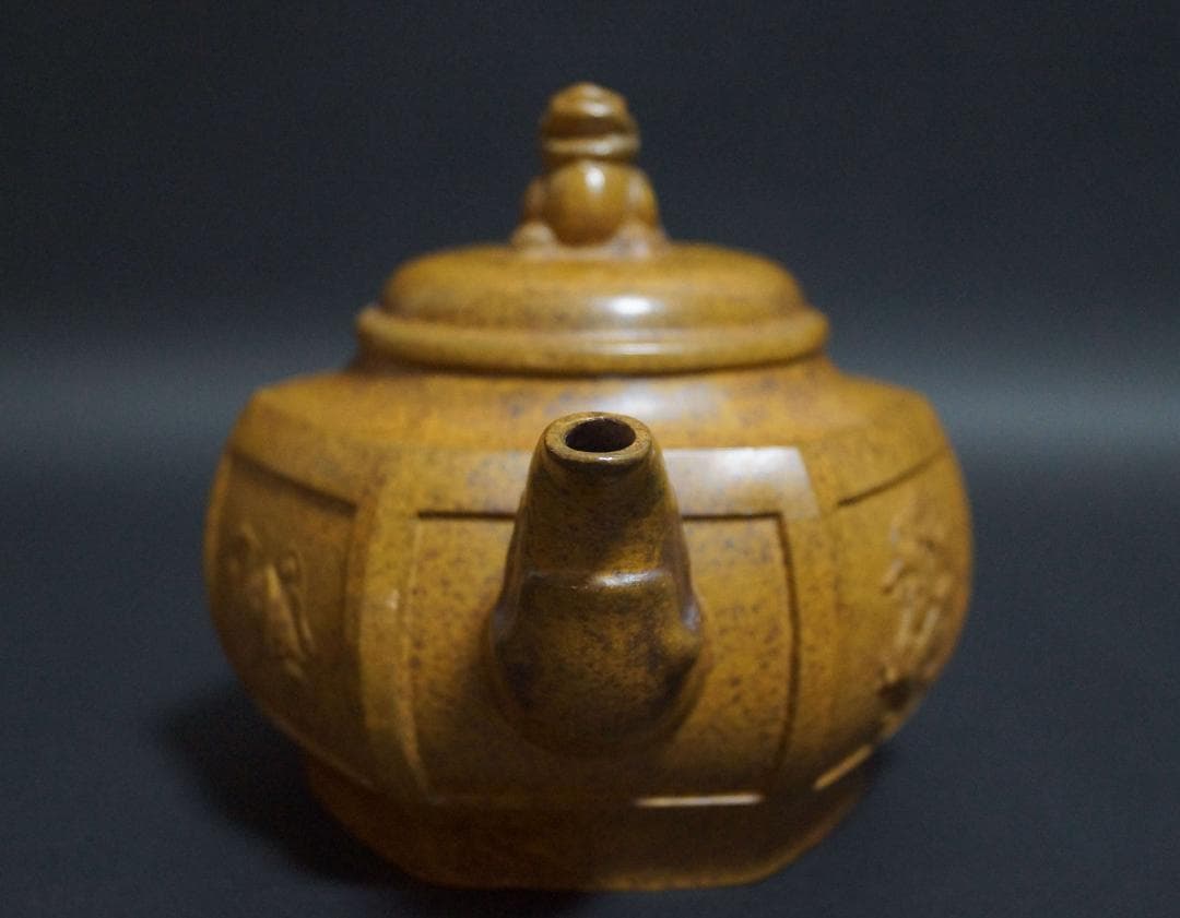 中国宜興紫砂 陸建平造 紫砂細工急須 浮き彫り『四神文』造形紫砂壺 獅子摘