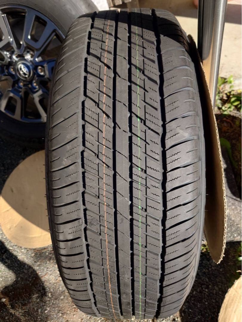 トヨタ 18インチ ホイールセット ランドクルーザー　ランクル　新品　新車外し