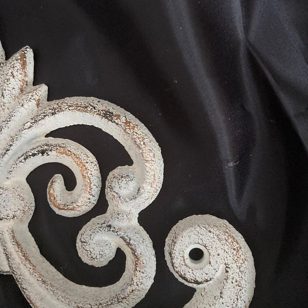 アイアンフルールドリス　シャビー　鉄製トイレットペーパーホルダー　未使用