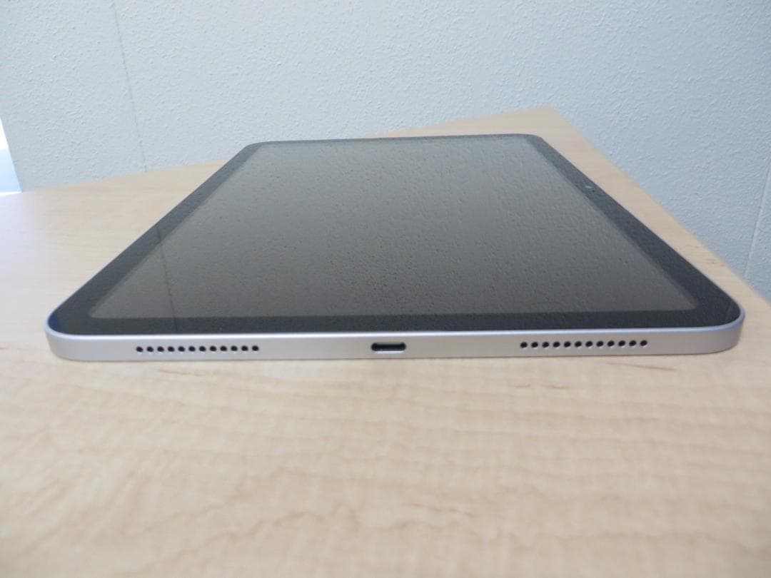 美品iPad　第10世代 64GB　Wi-Fiモデル　MPQ03J/A