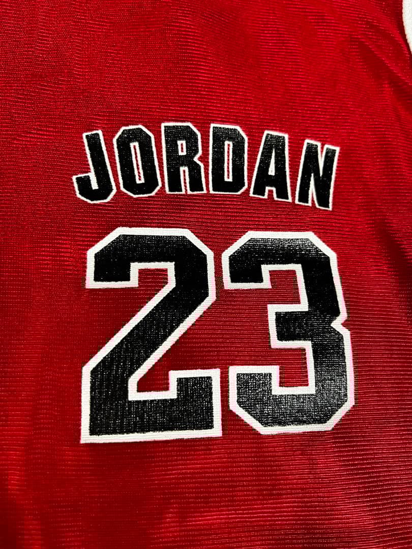 NBA Champion BULLS ブルズ　ジョーダン 23 赤ロンパース