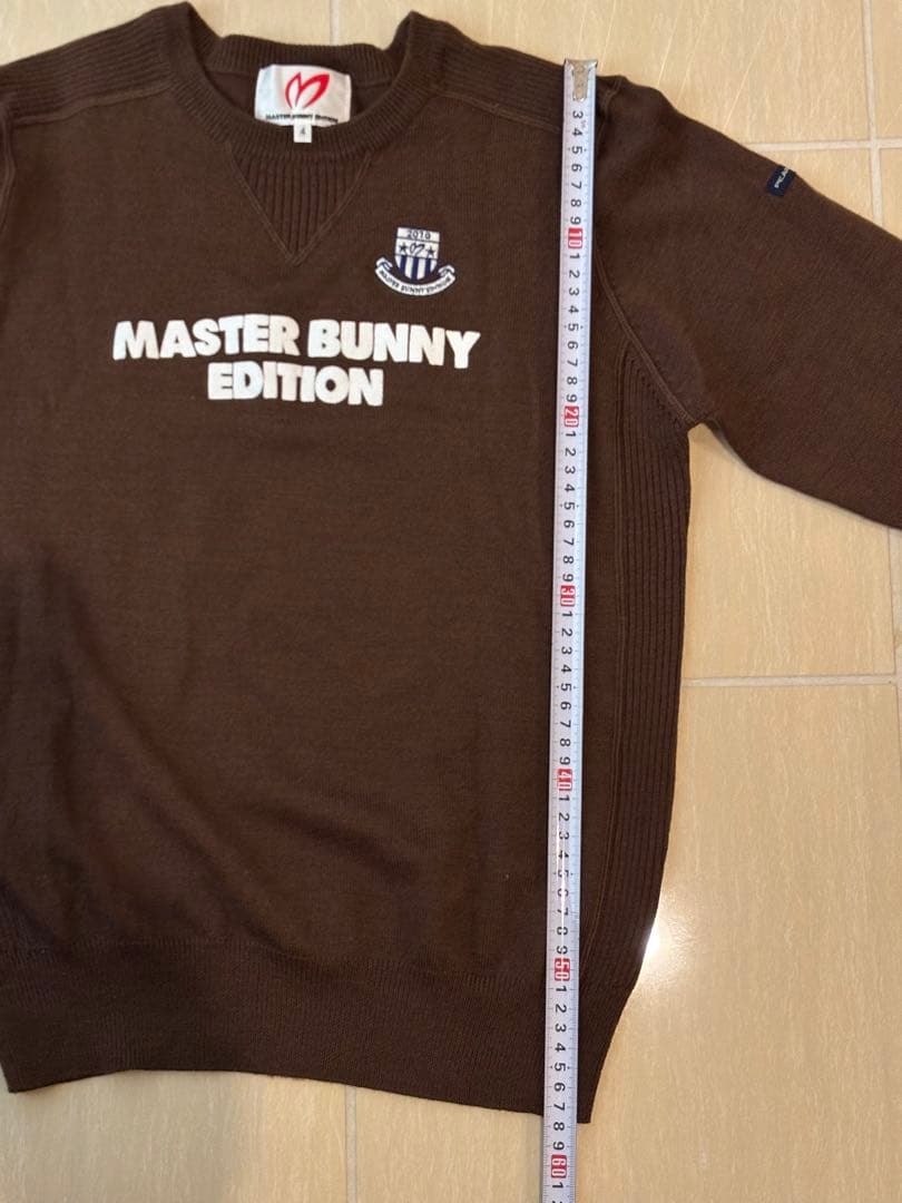 MASTER BUNNY EDITION ブラウンセーター