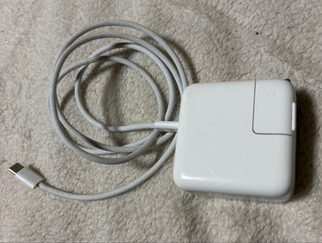 【ジャンク】MacBook Air A2337 16GB / 画面欠損 /DFU