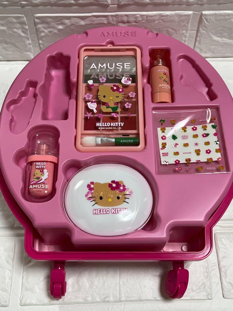 AMUSE ハローキティコラボ限定キャリーケースセット　未使用品