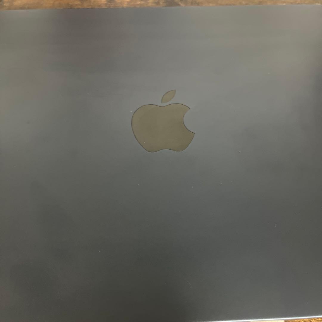 MacBook Air 13.6インチ　M2