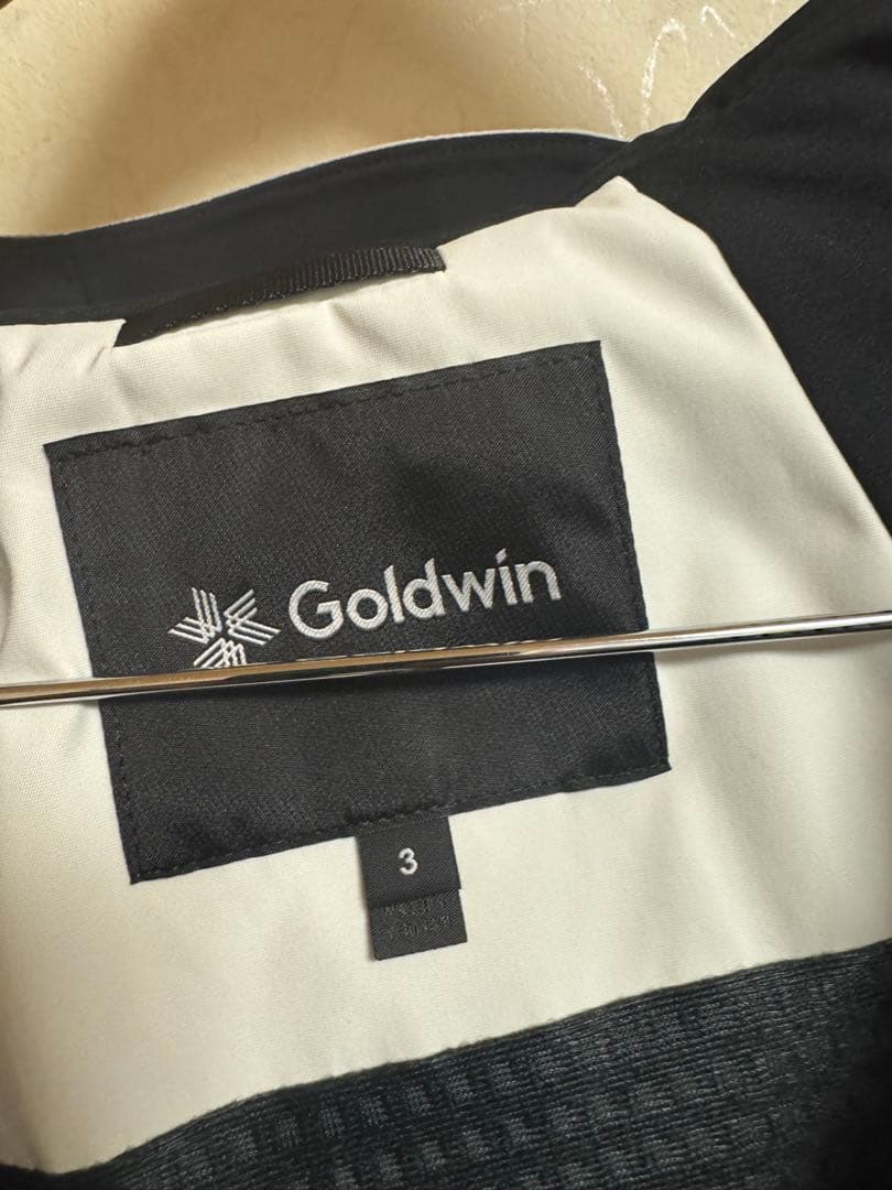 【美品】ゴールドウィン　スノーウェア　上下セットGOLDWIN スキーウェア