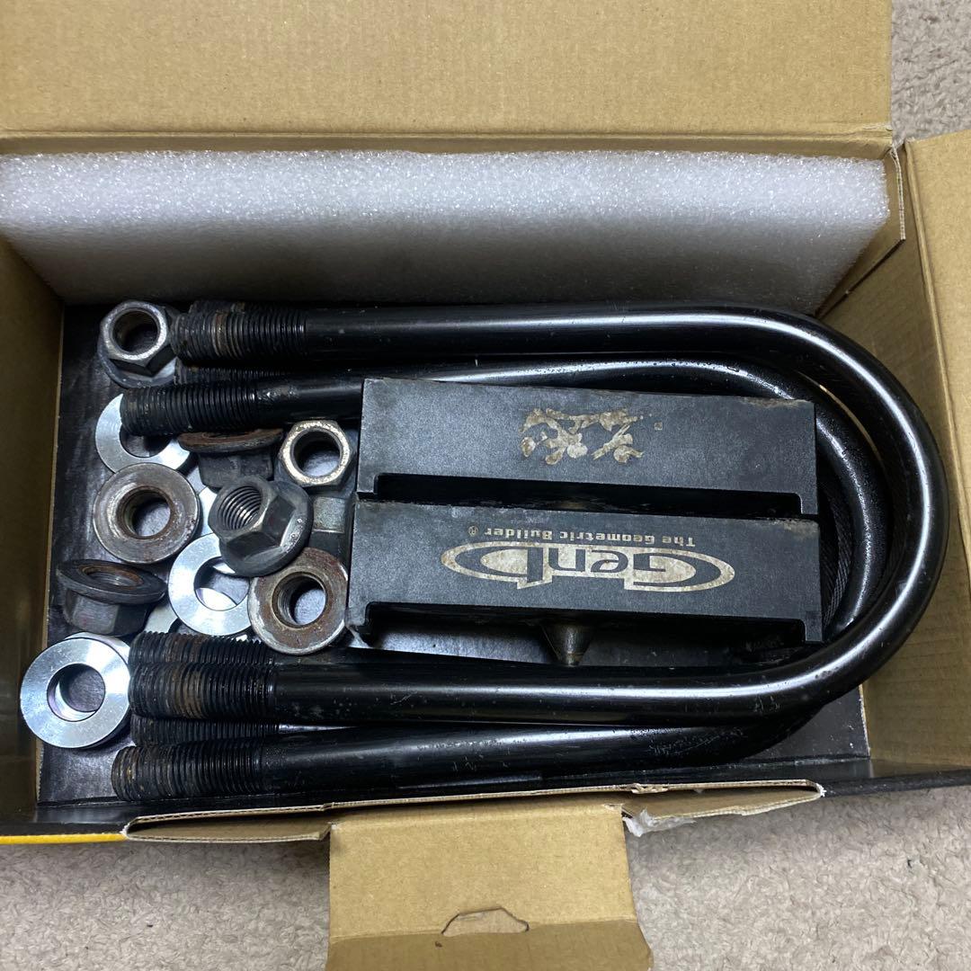 200ハイエース用　玄武1.0インチダウンブロック