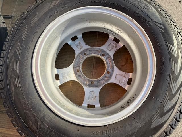 ジムニー スタッドレスセット 185/85R16 2021年製 ウェッズ