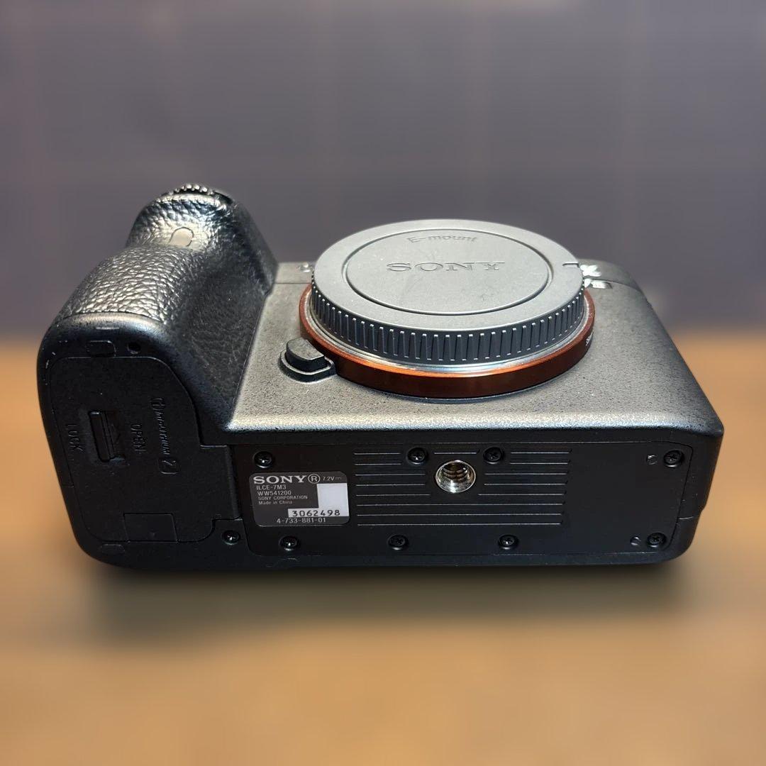 sai　12/13 23時まで【良品】SONY α7 III ボディ