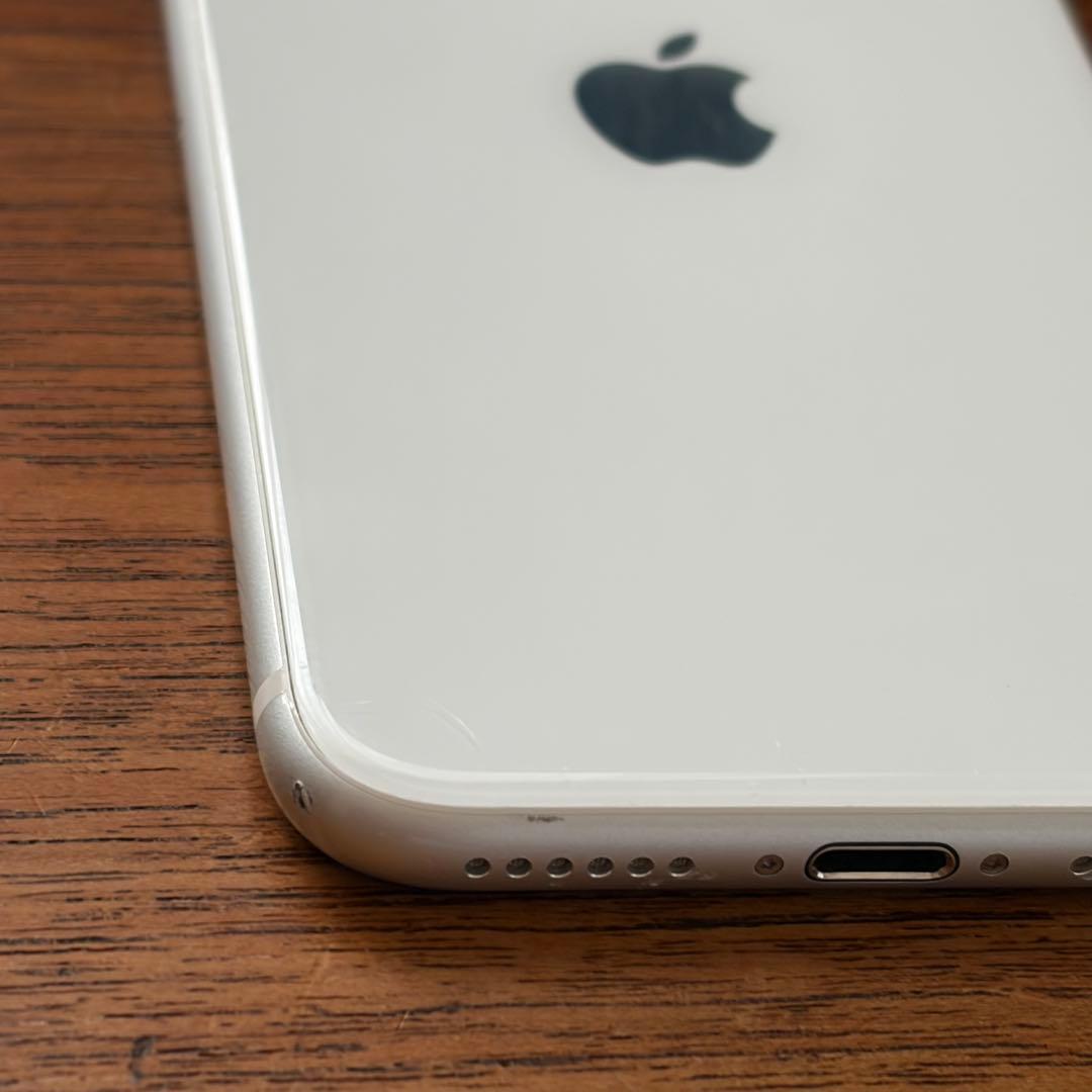 iPhone SE SIMフリー 16GB ホワイト 本体