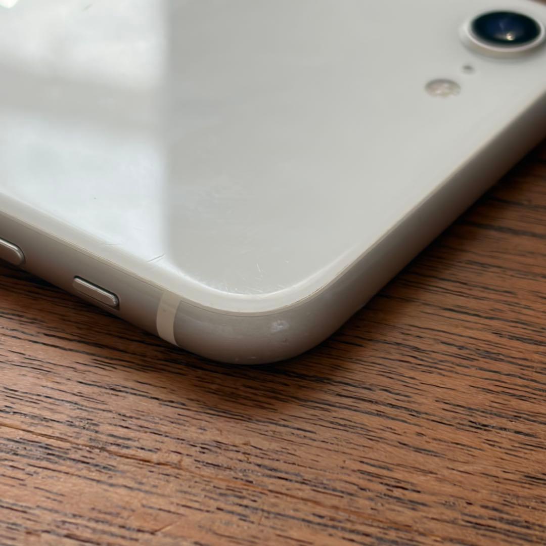 iPhone SE SIMフリー 16GB ホワイト 本体
