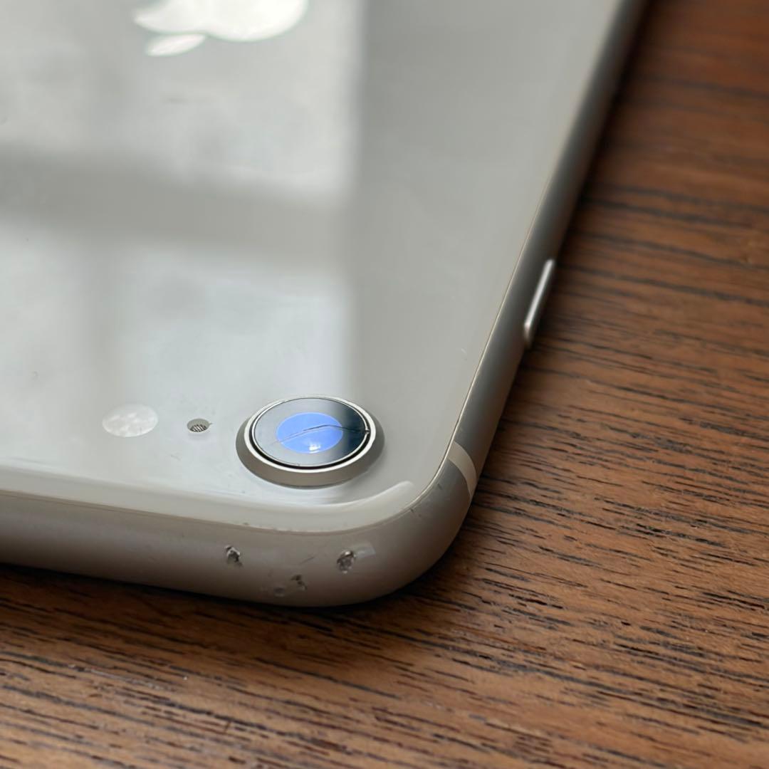 iPhone SE SIMフリー 16GB ホワイト 本体