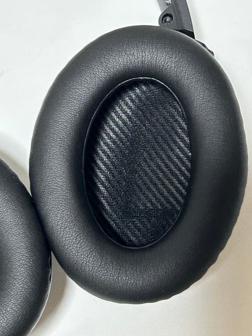 [新品 純正イヤーパッド交換済]BOSE QuietComfort 35 II