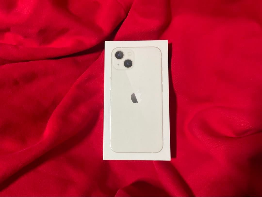 Apple iPhone 13 ホワイト 本体　即購入⭕️