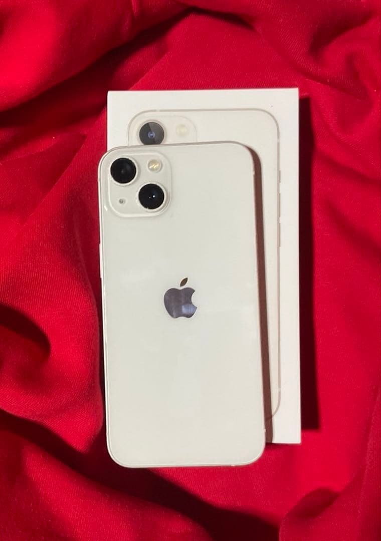 Apple iPhone 13 ホワイト 本体　即購入⭕️
