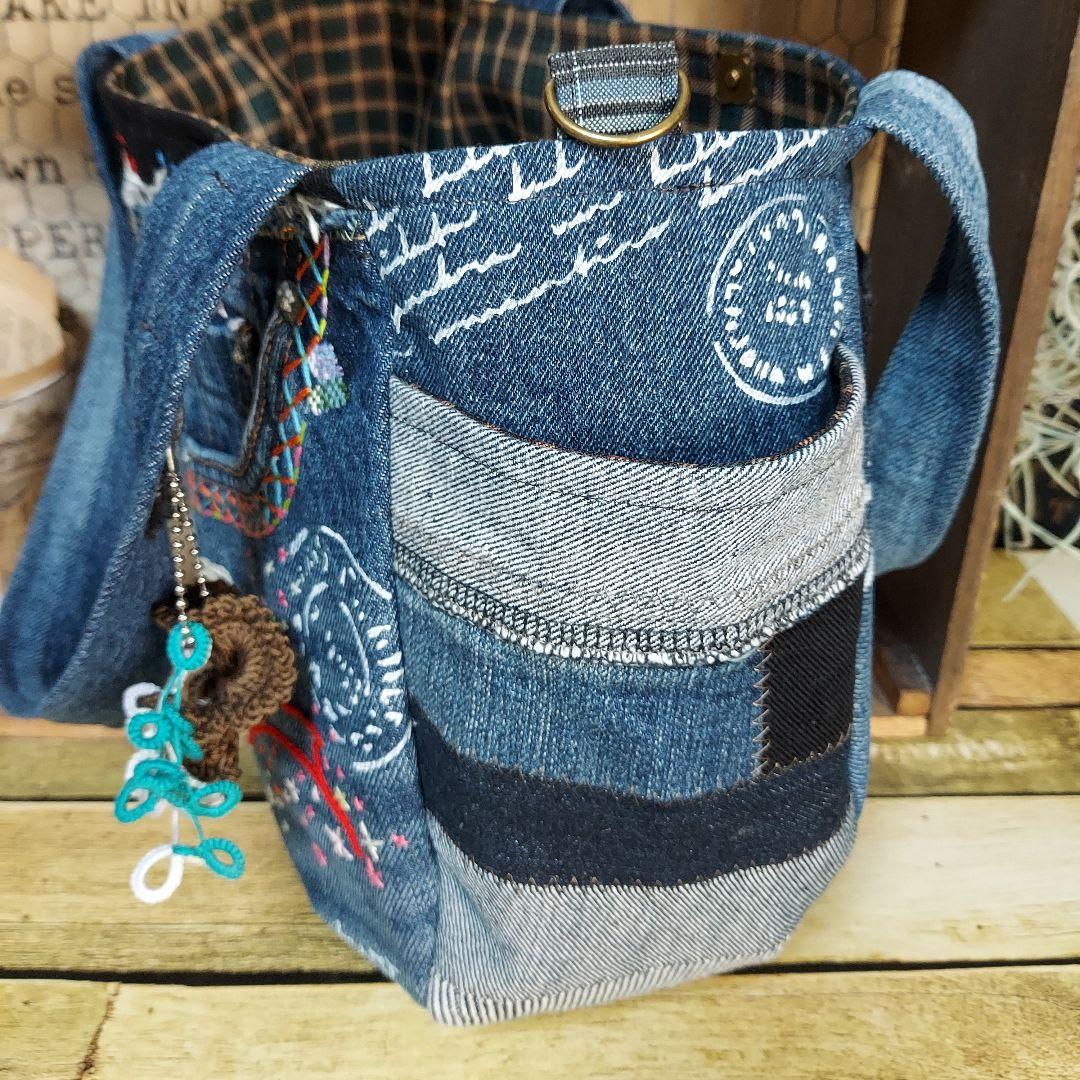 刺繍デニムバック　No.646　デニムリメイク　チューリップバック　丸いバック