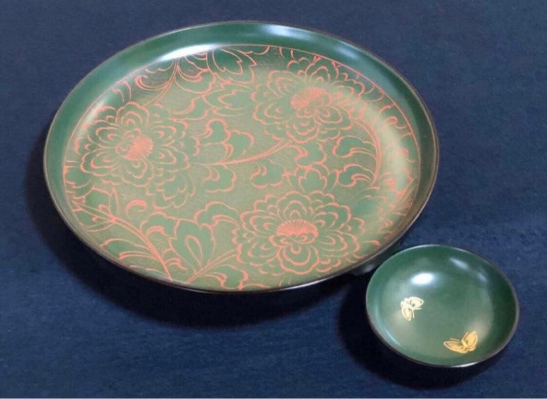 《レ》輪島塗 青漆牡丹彫 蝶 平皿 大小10客 木箱 251113え1