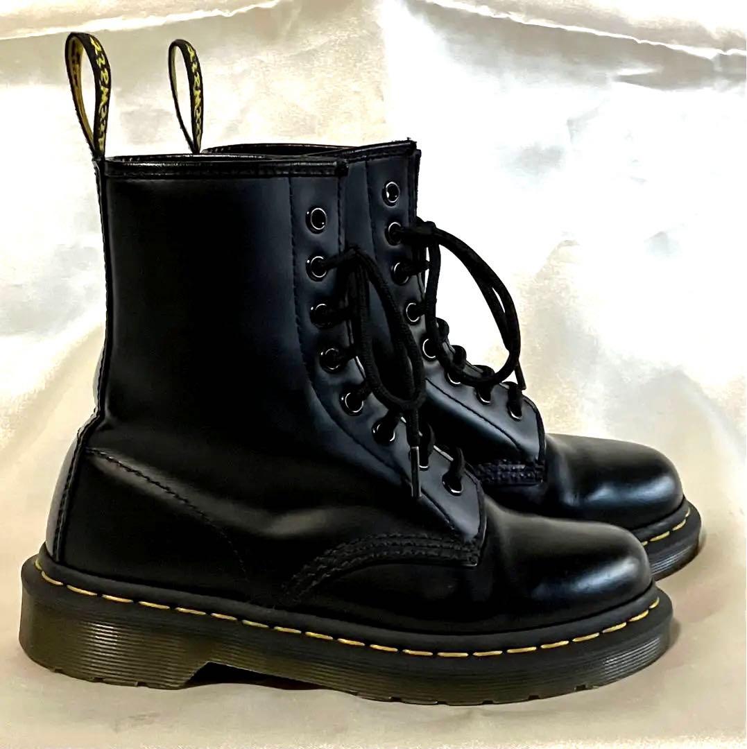 ドクターマーチン8ホール UK4（ブラック）