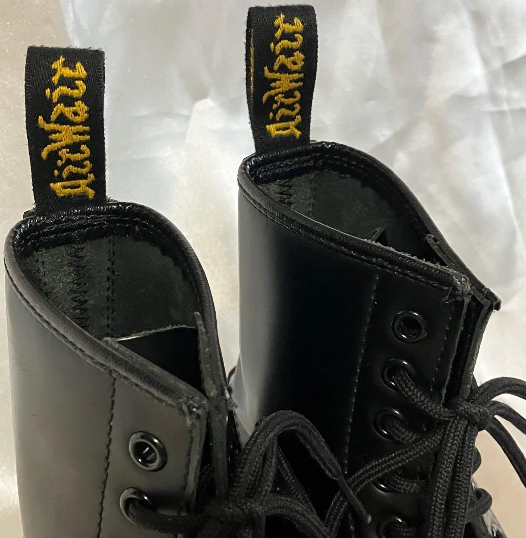 ドクターマーチン8ホール UK4（ブラック）