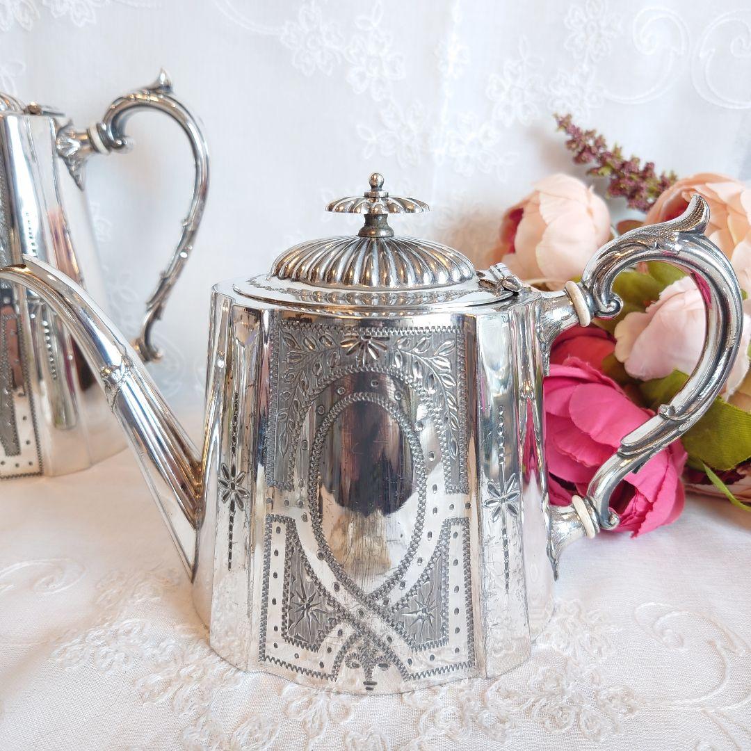 イギリス　バレルシェイプ　シルバーポット　ティーセット　アンティーク
