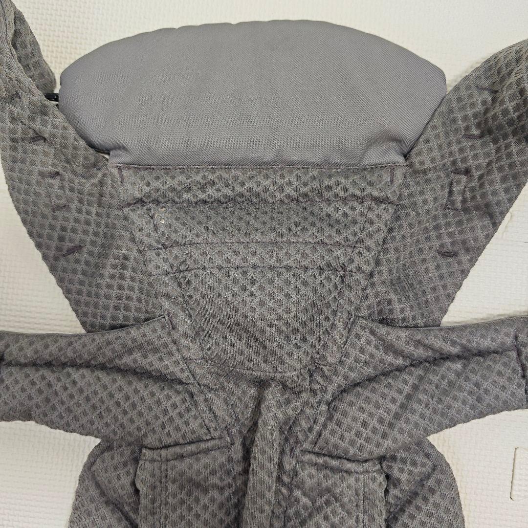 【mmmsss】 オムニブリーズ　抱っこ紐 グレー