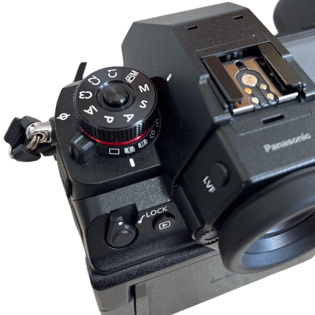 【極美品】Panasonic LUMIX S1H ボディ DC-S1H