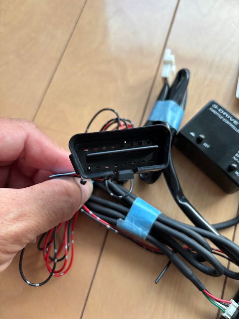 ピボット　(Pivot 3-DRIVE) スロットルコントローラー　TH2A付属