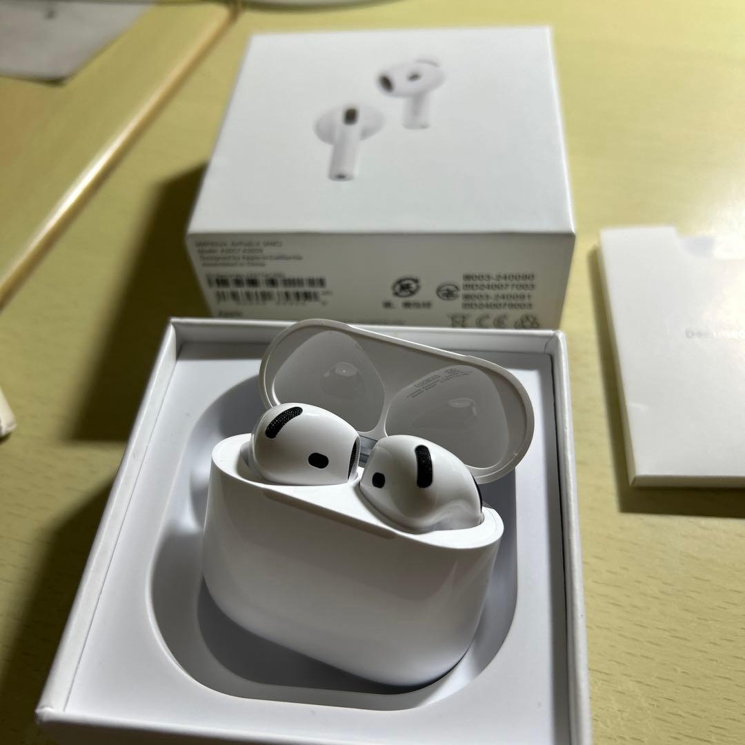 AirPods4アクティブノイズキャンセリング搭載 ケース付き
