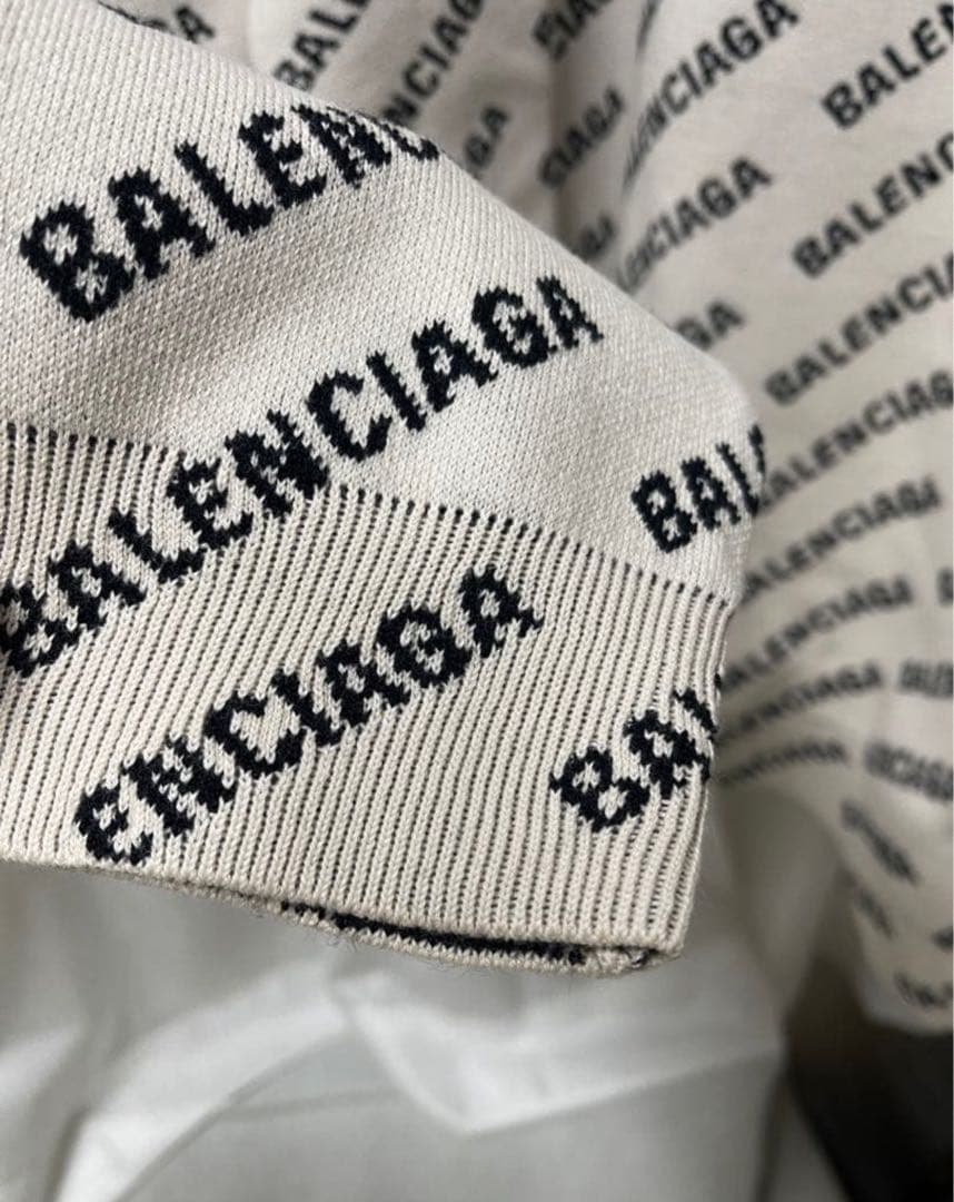新品未使用 バレンシアガ balenciaga総柄ロゴクルーネックニットセーター