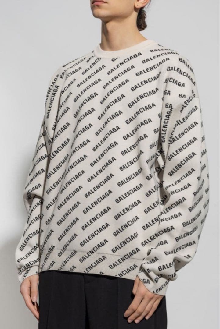 新品未使用 バレンシアガ balenciaga総柄ロゴクルーネックニットセーター