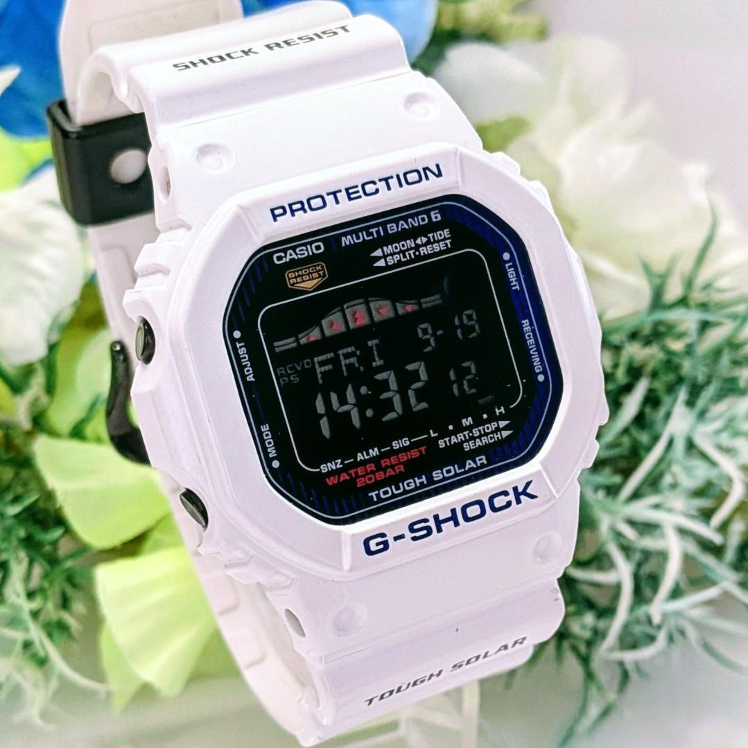 美品 CASIOメンズ腕時計Gショック白ホワイト電波ソーラ タイド＆ムーングラフ