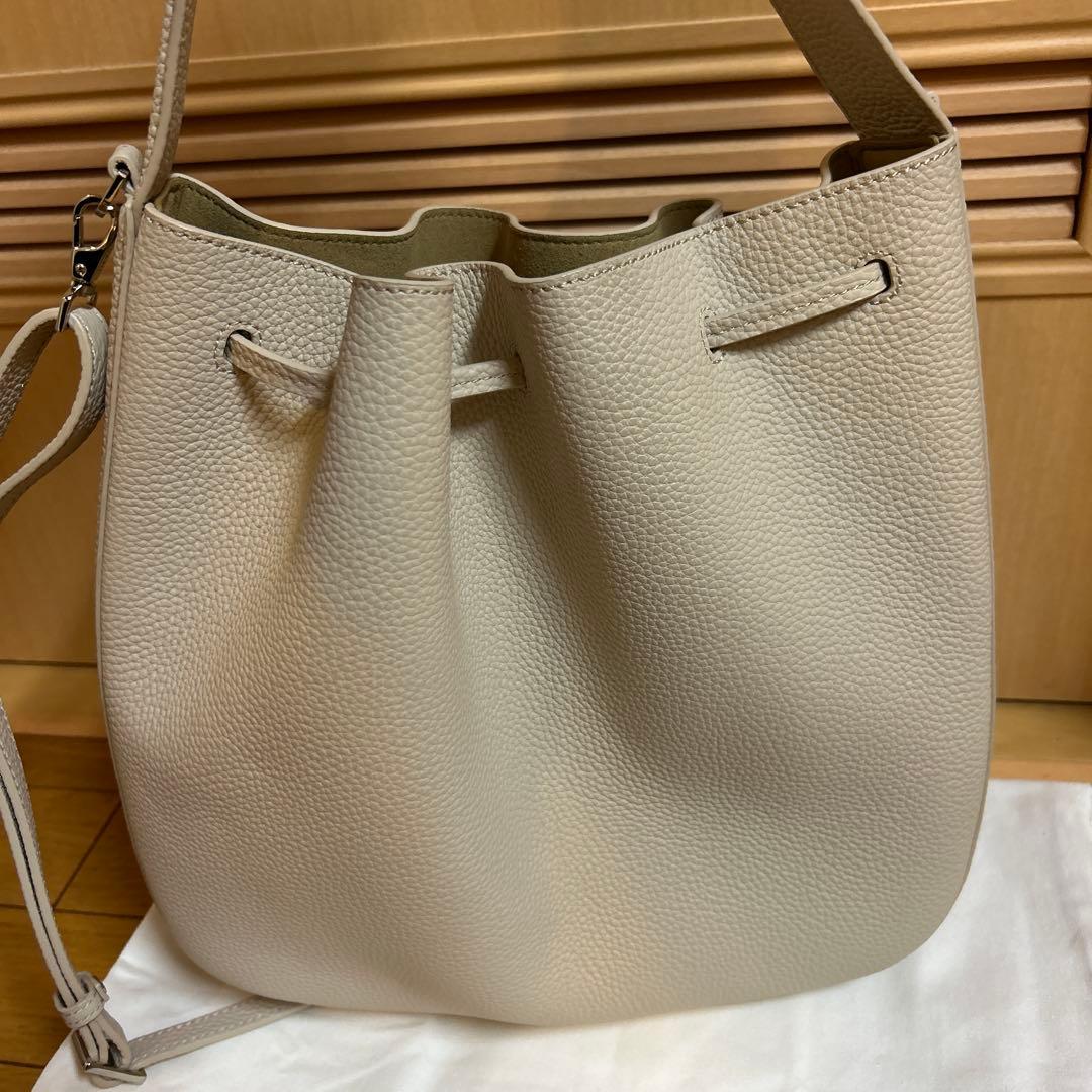 VASIC ヴァジック OUD MINI レザー ショルダーバッグ