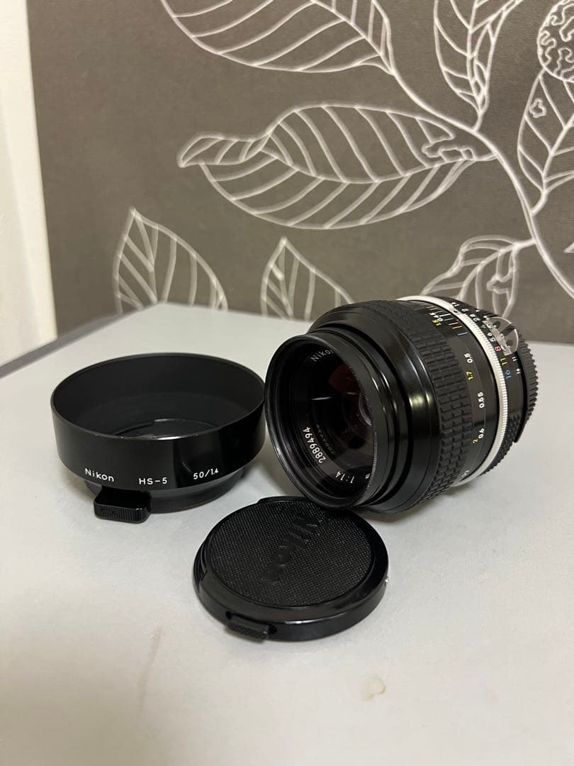 Nikon F2 本体とケース