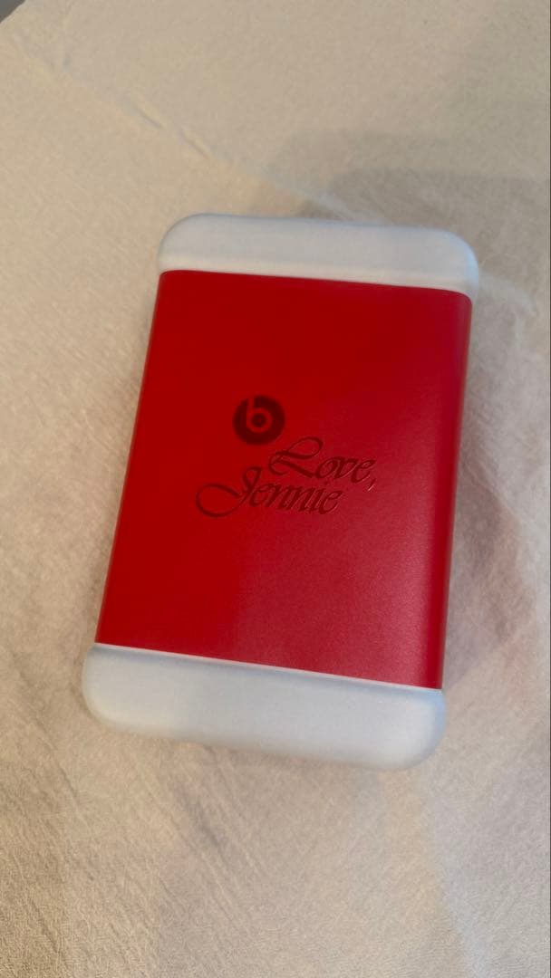 ヘッドホン Beats Solo JENNIE Special Edition