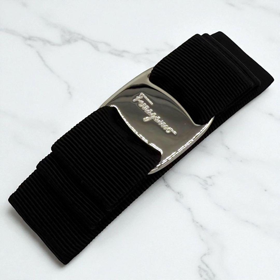 【未使用☆箱付き】サルヴァトーレフェラガモ ヴァラリボン バレッタ