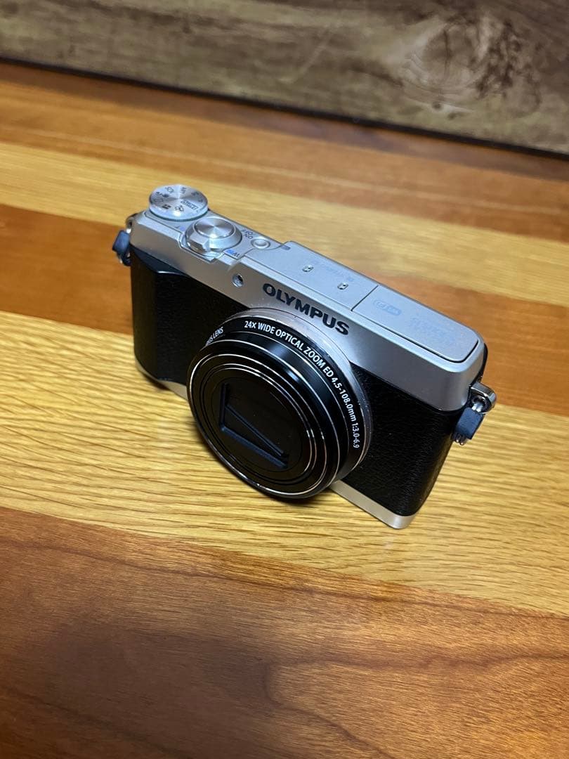 OLYMPUS オリンパス　STYLUS SH-1 シルバー　美品