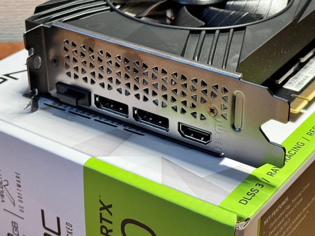 グラフィックボード・グラボ・ビデオカード PNY GeForce RTX 4070 SUPER 12GB