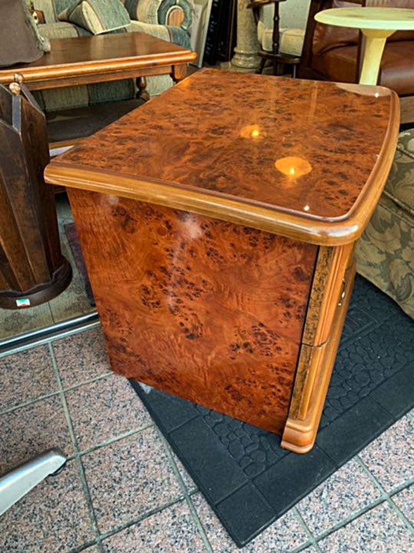 ヴィンテージ　サイドチェスト