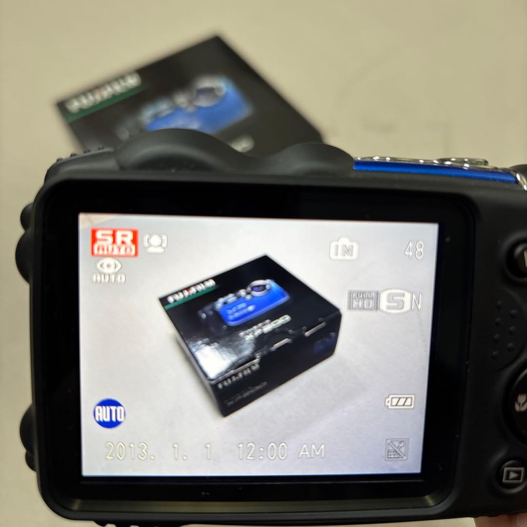 FUJIFILM FINEPIX XP200 防水デジカメ