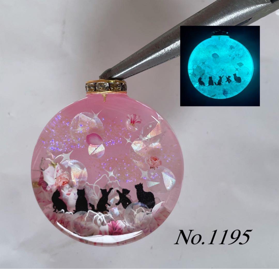 RUKURUKU/紫陽花と富士山とシマエナガ　オルゴナイトキーホルダー