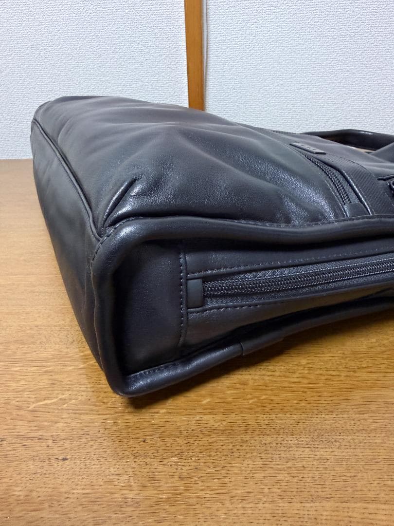 TUMI トゥミ ALPHA ビジネスバッグ レザー 96108D2