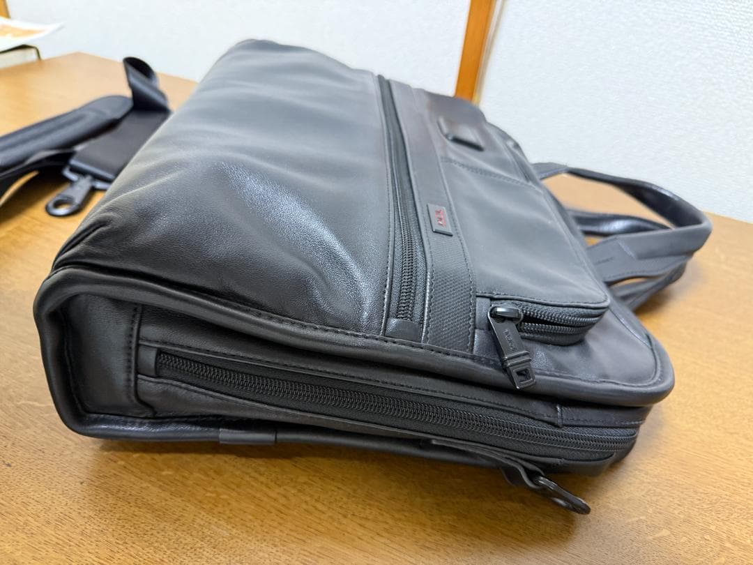 TUMI トゥミ ALPHA ビジネスバッグ レザー 96108D2