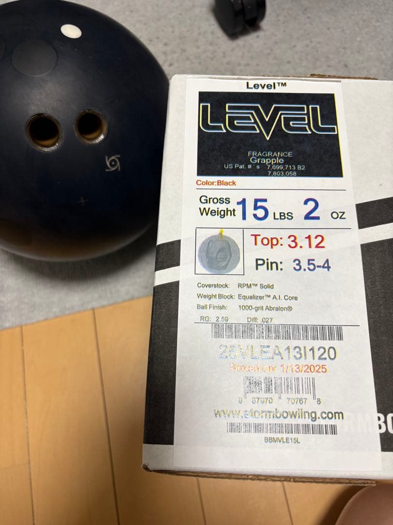 LEVEL レヴェル ボウリングボール 15ポンド2オンス