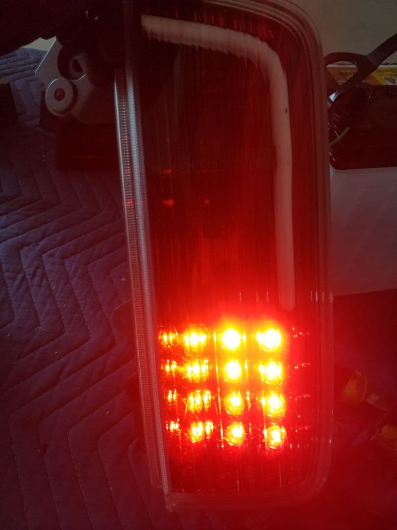 E52 エルグランド ワンオフLEDテールセット