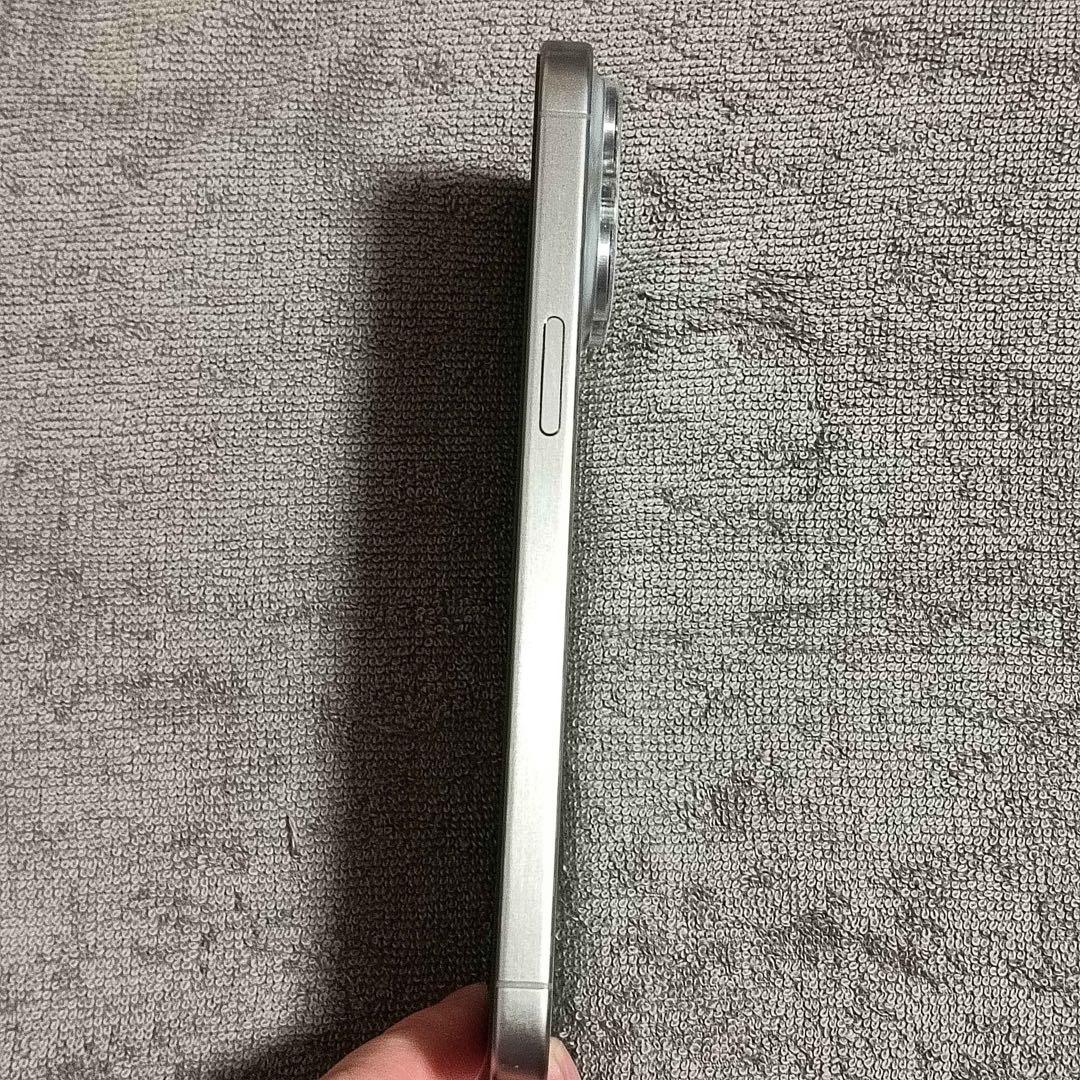 美品 ケース付き iPhone15 ProMAX 256GB ナチュラル